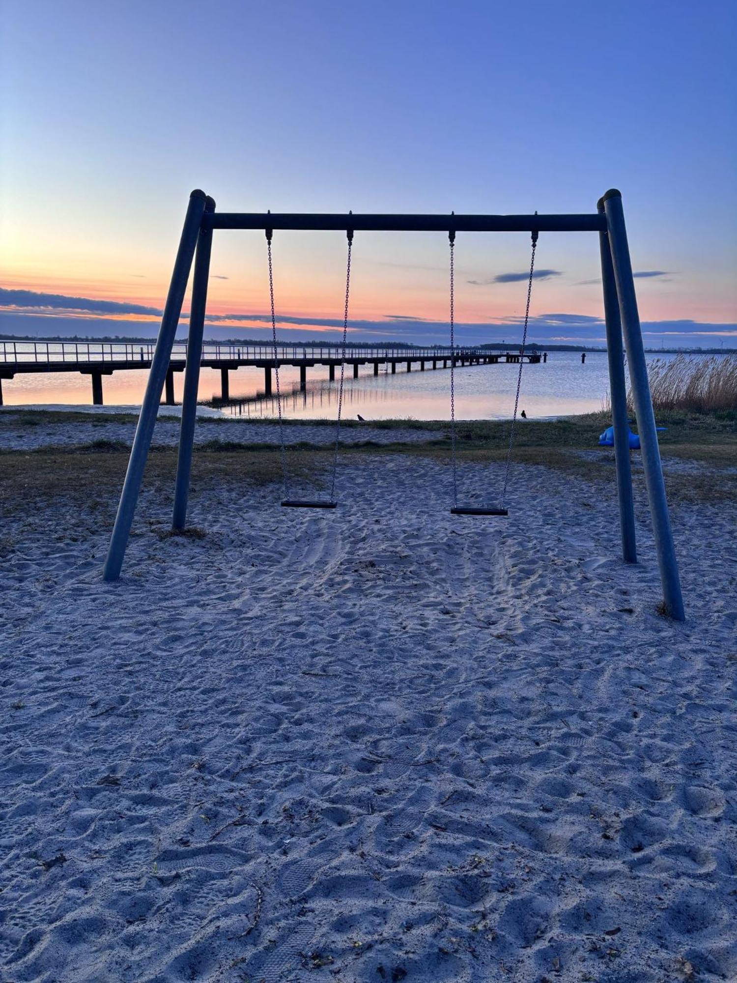 App 8O Grosser Tag Am Meer Mit Wasserblick Dranske Exteriör bild